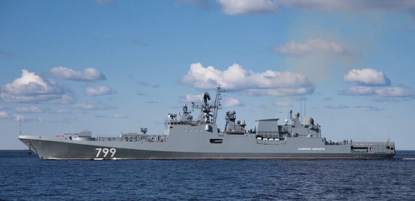 У Севастопольській бухті вибухнули військові кораблі РФ