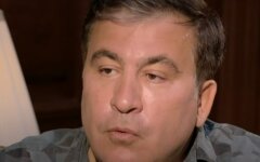 Виктор Янукович,Михаил Саакашвили,знак для Януковича,президент Виктор Янукович