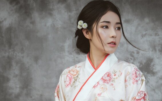 Beautiful-Japanese-girl-young-woman-kimono_m