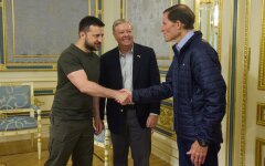 Владимир Зеленский и сенаторы Линдси Грэм и Ричард Блюменталь