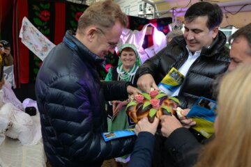 Саакашвили и Садовой