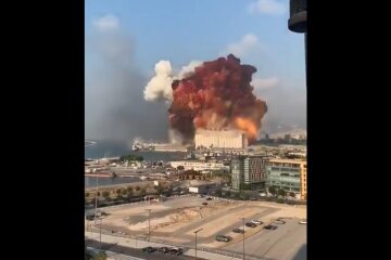 В Бейруте произошел мощнейший взрыв: все видео