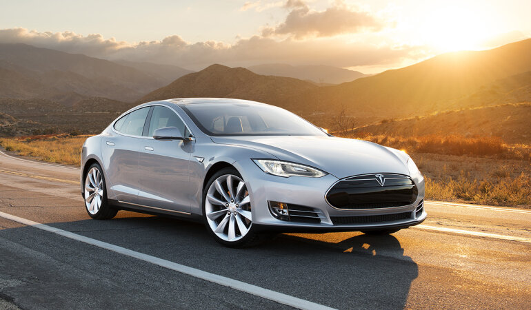 Электромобиль Tesla