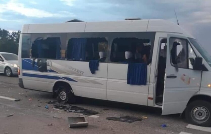 В полиции прокомментировали расстрел автобуса в районе Люботина