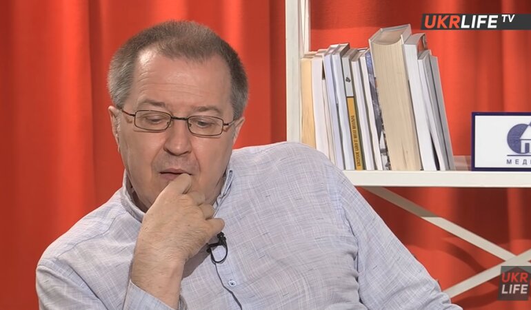 Сергей Дацюк: Украина сегодня  - не просто попрошайка, она на мусорнике истории