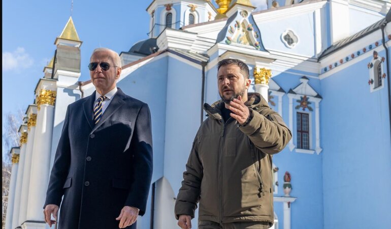 Джо Байден и Владимир Зеленский в Киеве