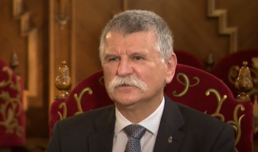 Спикер парламента Венгрии Ласло Кавер , Зеленский, скандал
