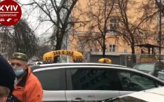 Полиция, такси, наркотики