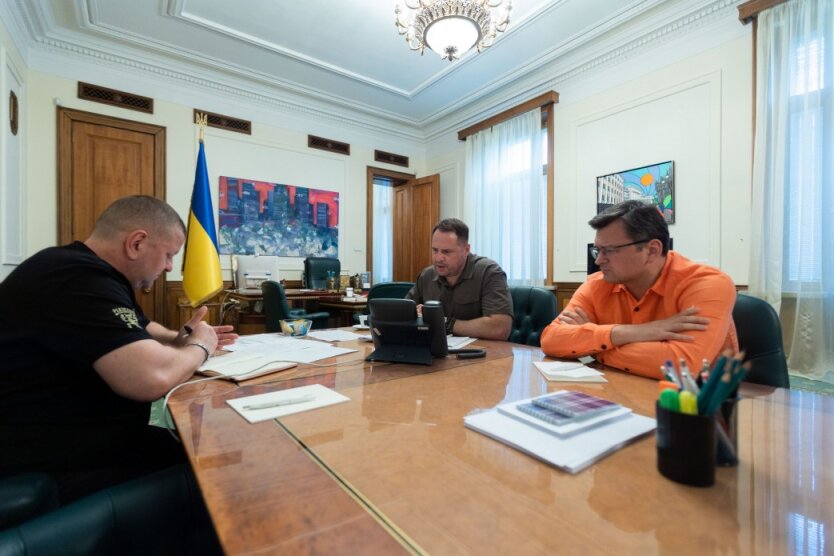Дмитрий Кулеба, Андрей Ермак, Валерий Залужный, фото