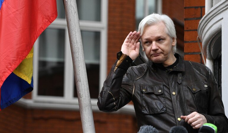 4d83e2c8-b461-4595-9c13-d0eb9f2ae7f0-EPA_FILE_BRITAIN_ECUADOR_JULIAN_ASSANGE