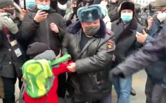 Задержание ребенка, акция в поддержку Навального, протесты
