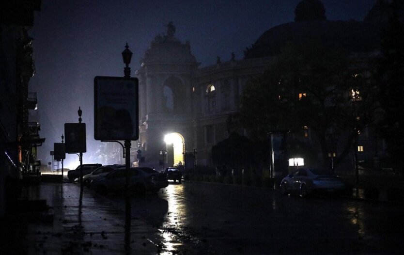 Відключення світла в Одесі / Фото: AFP