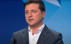 Зеленский похвалился, как не дал КСУ отменить решения по земле и языку