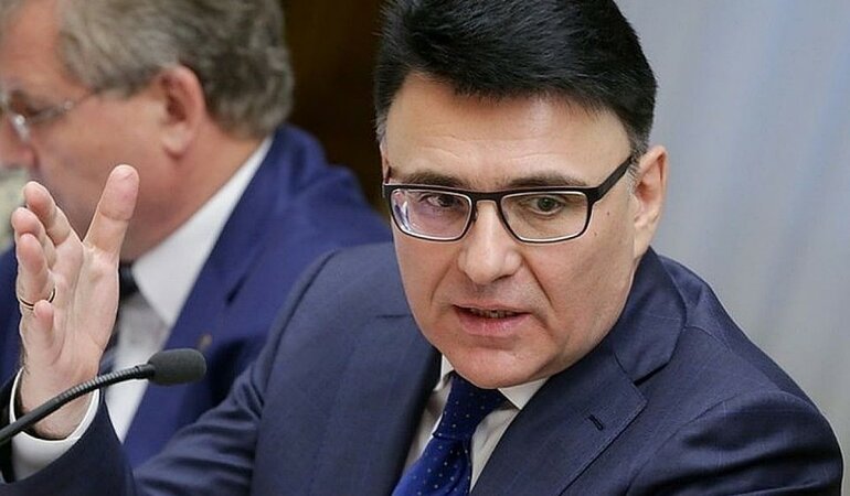 александр жаров рос