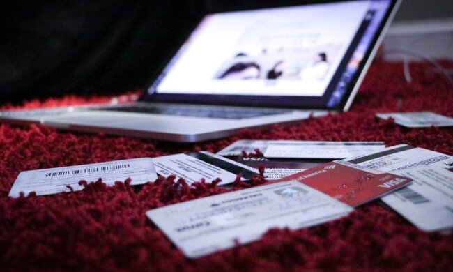 Борьба с мошенничеством / Фото: unsplash/dylandgillis