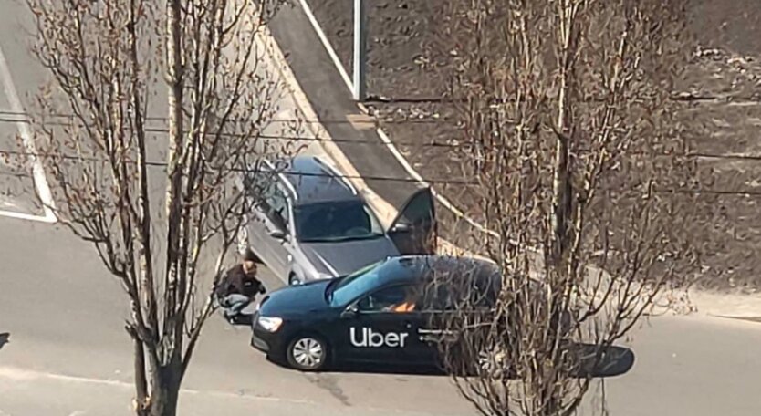 В Киеве произошло ДТП с такси Uber