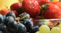 Ціни на полуницю та виноград