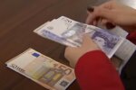 Украинцам объяснили, как хранить деньги и богатеть