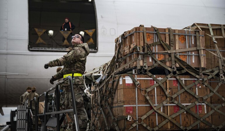 Военная помощь США Украине