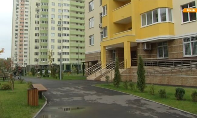 Квартиры в Украине, дети-сироты, жилье вне очереди