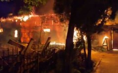 Пожар в Одессе, горит Свято-Успенский монастырь