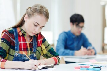 Гранти на освіту / Фото: freepik com