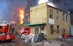 В Макеевке горит нефтебаза