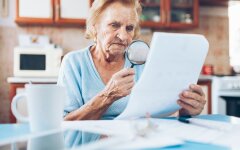 Борги за комуналку