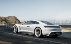 porsche-mission-e-concept-4