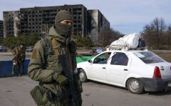 В Токмаке россияне заселяются в многоэтажные дома / Фото: Getty Images