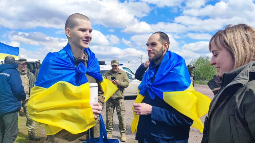 Украина вернула из российского плена еще 45 защитников / Фото: Телеграм Андрея Ермака