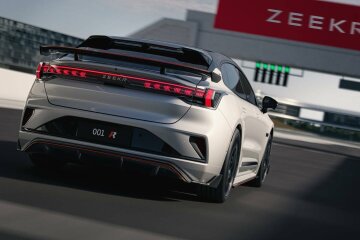 Zeekr 001
