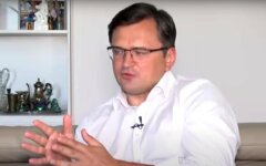 Кулеба дал оценку российской вакцине от коронавируса