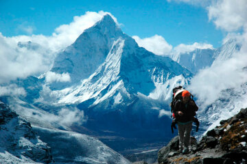 На Евересті альпіністи побилися з провідниками
