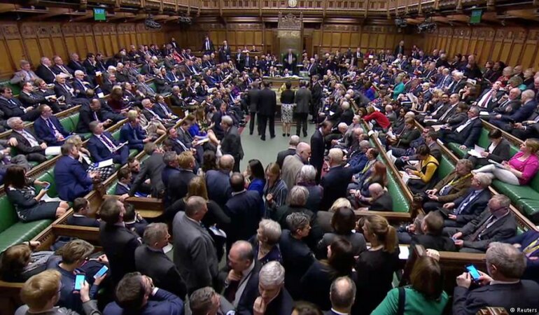 парламент Британии