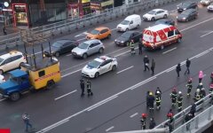 ЧП на Шулявском мосту, Киев, падение фонарных столбов