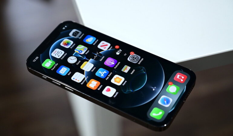 Apple, iPhone, Samsung