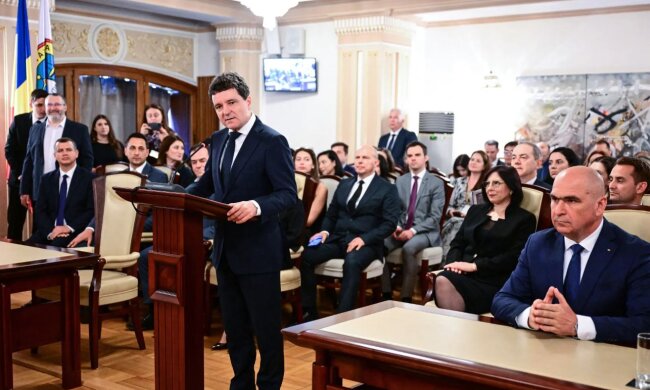 Нікушор Дан
