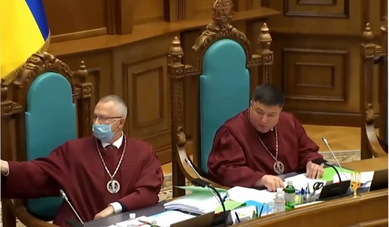 Леонид Кравчук, Конституционный суд Украины, Владимир Зеленский