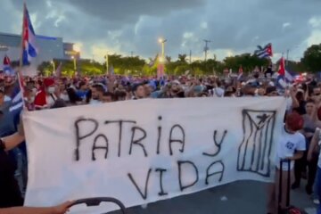 Почему Куба взорвалась протестами