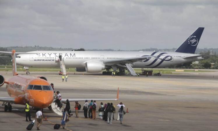 бомба на борту Air France