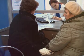 соцвыплаты, карантин в Украине, пособие по безработице, "бесплатные роды", карантинная тысяча
