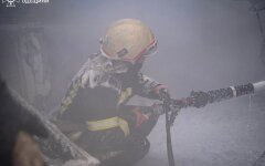 Пожар в Одессе в результате обстрела России