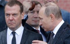Путін і Медведєв, наступник, Росія