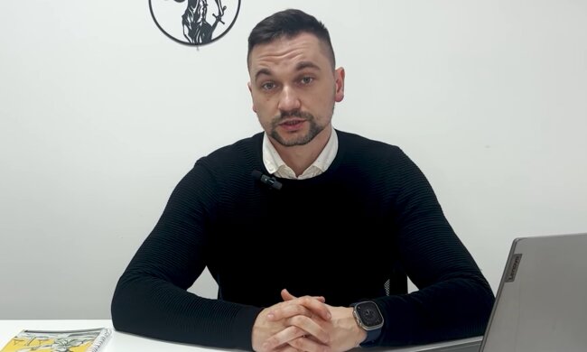 Андрей Дзись