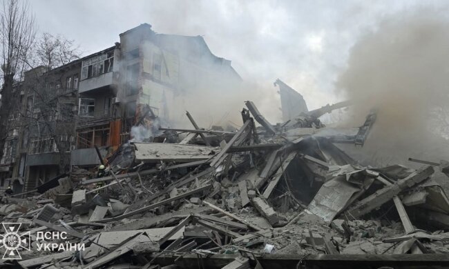 Руйнування у Харкові після ракетного удару