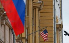 США