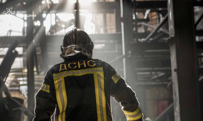 Рятувальник ДСНС