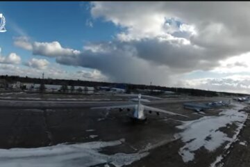Літаки на аеродромі Мачулищі в Білорусі