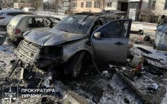 Взрыв автомобиля во дворе жилого дома по улице Героев Днепра в Киеве